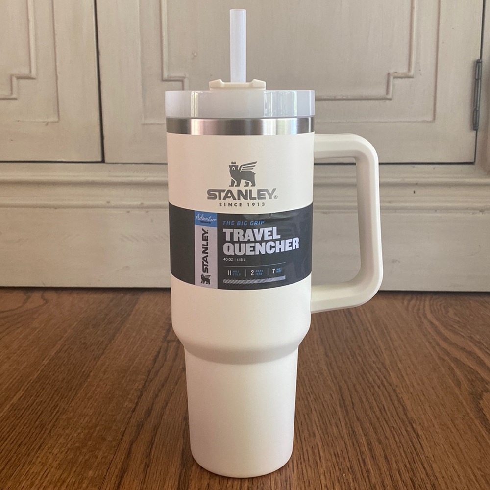 Stanley 40 oz travel Quencher